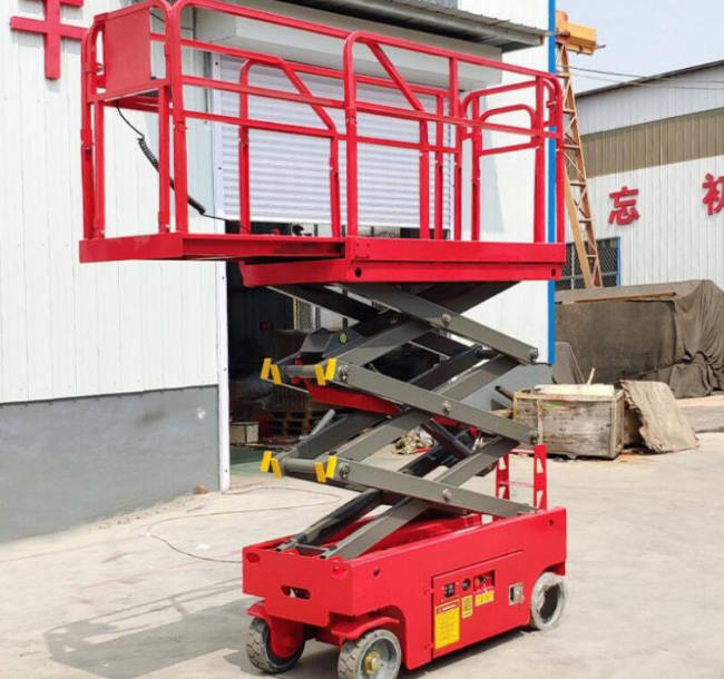 道里移动剪叉式升降机